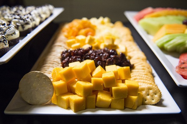 0316ZV_1683RW-600x399