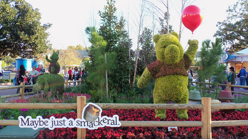 New Pooh topiaries...although he doesn't have a nose...