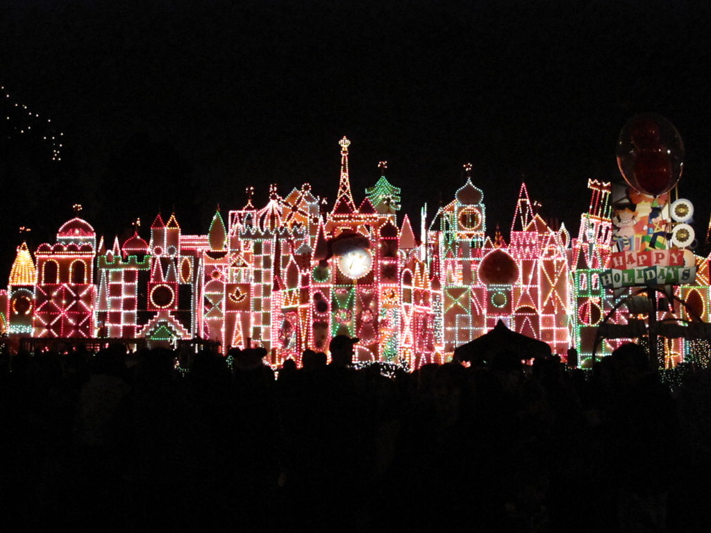 Holiday It's A Small World