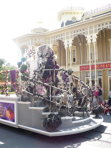 P1010049 by logics-of-krypton.