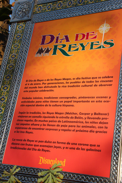 For more information on the Three Kings Festival... just read this sign!