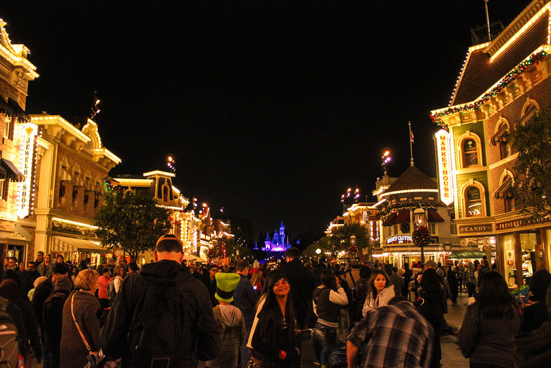 Nothing signifies Christmas at the resort like crowds. Perhaps the busiest time of the entire year. Nothing signifies Christmas at the resort like crowds. Perhaps the busiest time of the entire year.