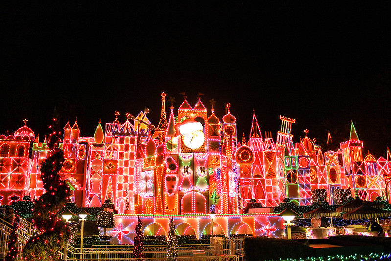 Now let's check out and ride through It's a Small World Holiday! Now let's check out and ride through It's a Small World Holiday!