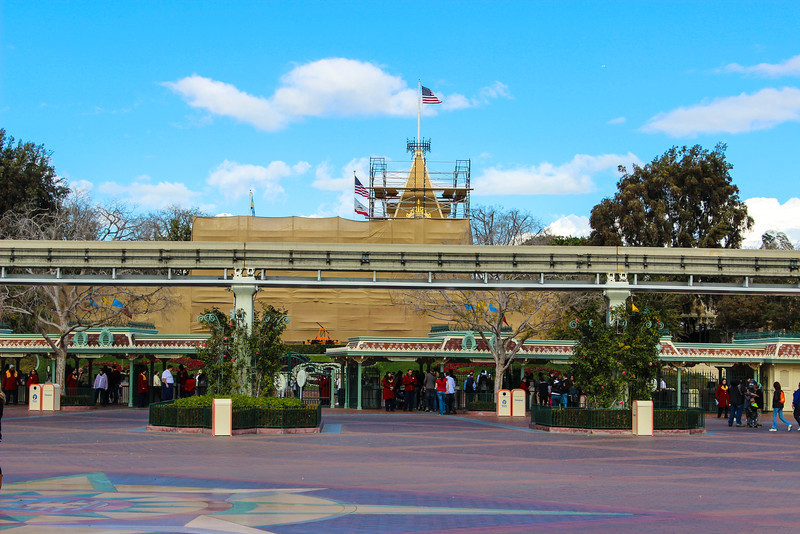 Main Street Station under refurbishment.  You cannot exit or enter the train from this location at this time.Primeval World and Grand Canyon Diorama are open.