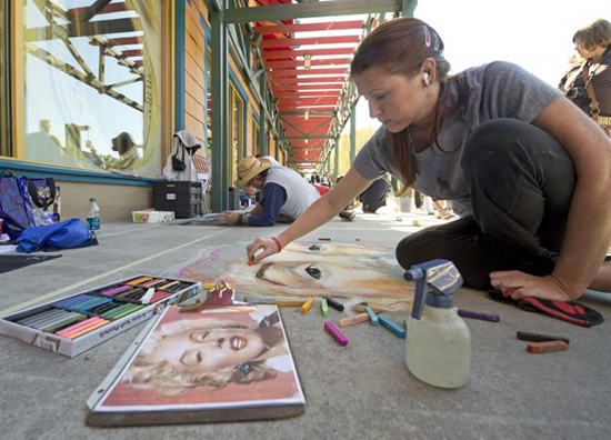 ‘Limited Time Magic’ Brings 3-D Chalk Art to Downtown Disney ‘Limited Time Magic’ Brings 3-D Chalk Art to Downtown Disney