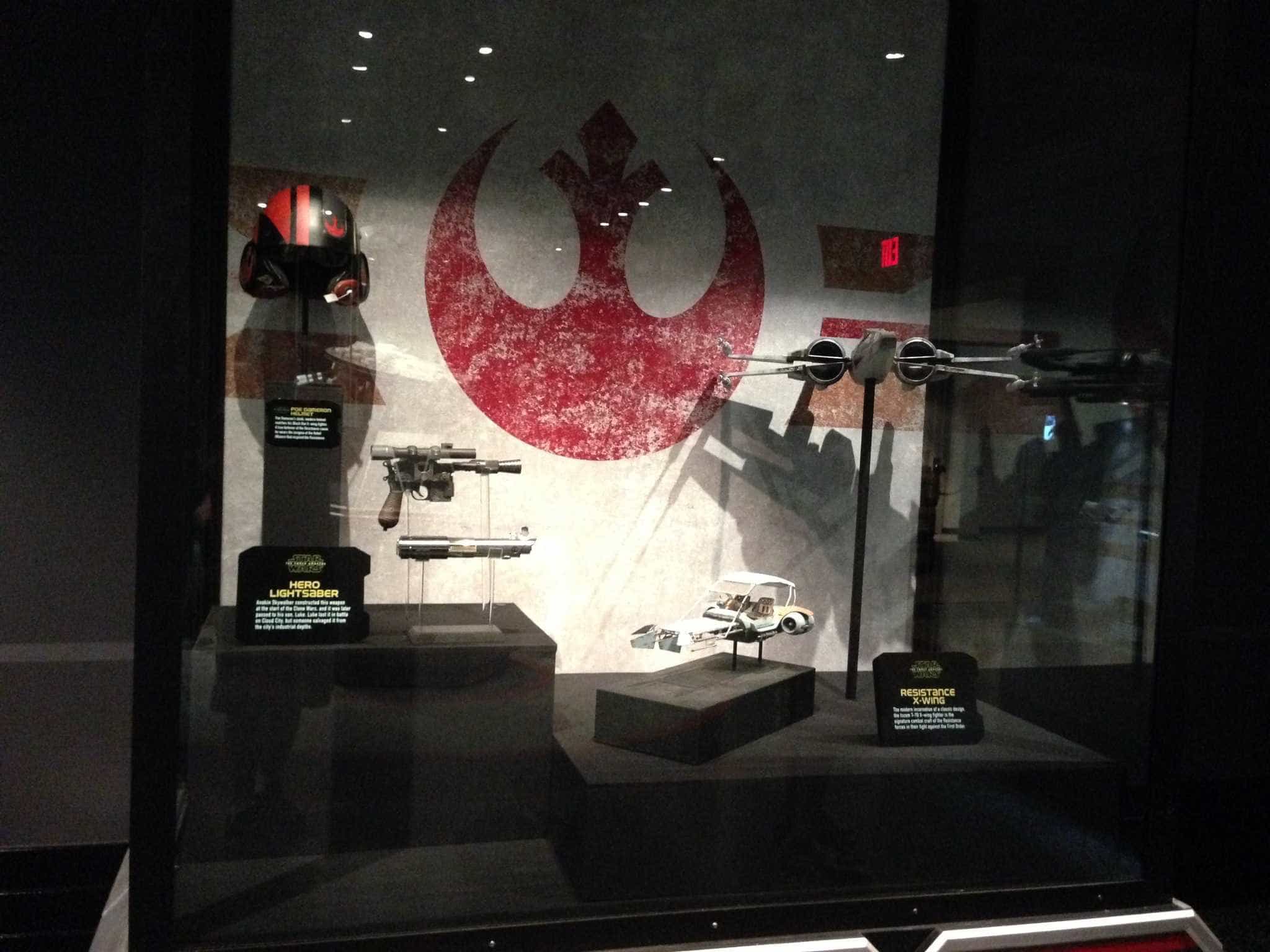 Star Wars Launch Bay 120115 058