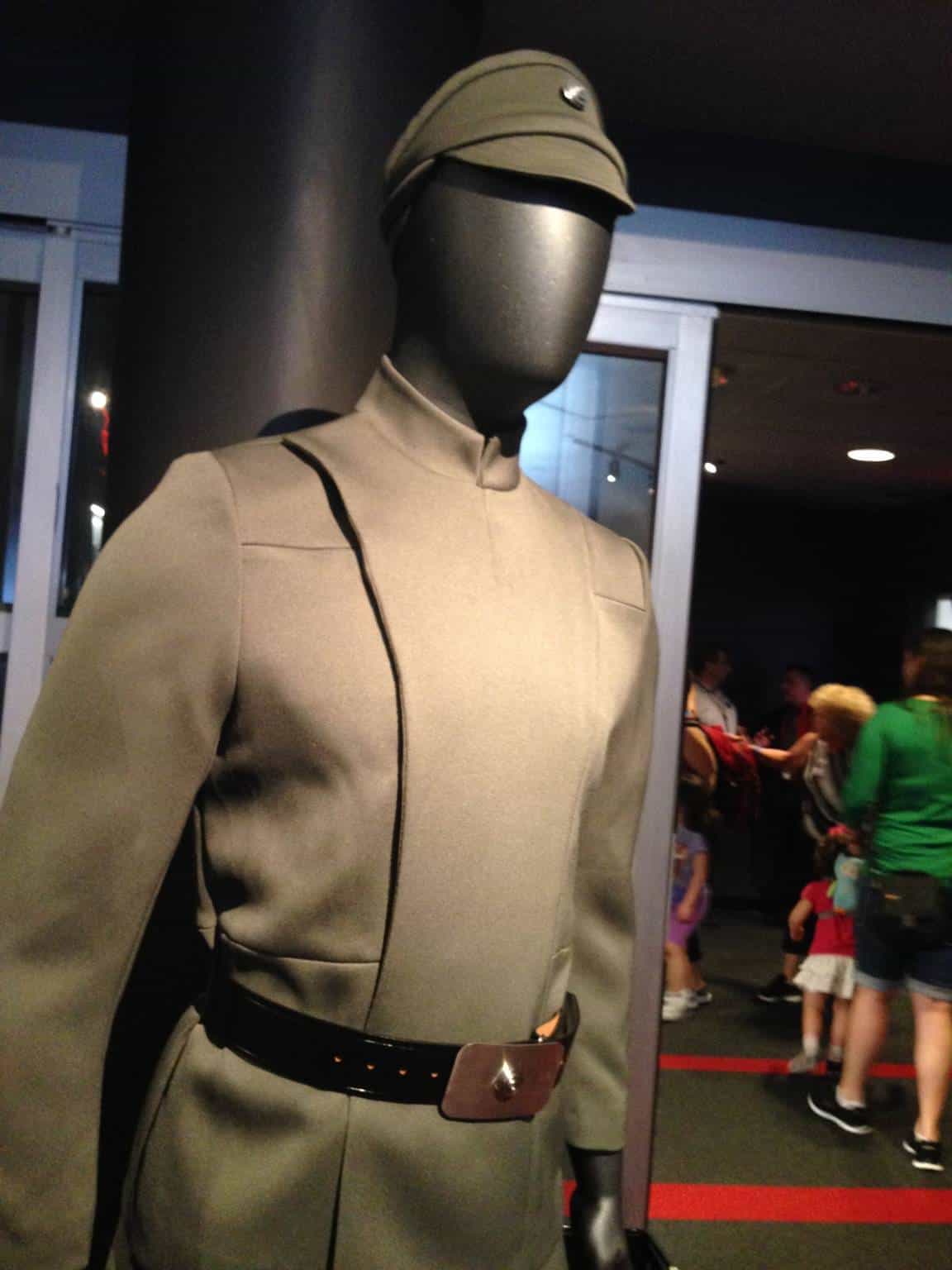 Star Wars Launch Bay 120115 151