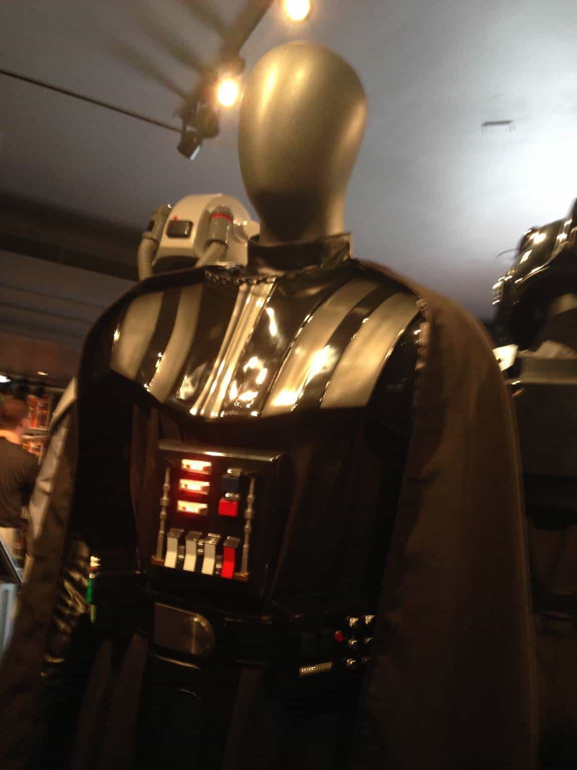 Star Wars Launch Bay 120115 158