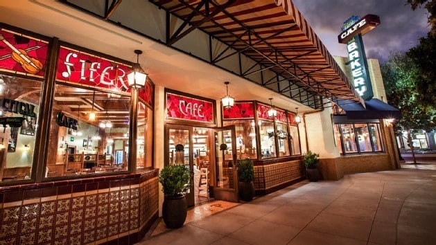 fiddler-fifer-and-practical-cafe-00