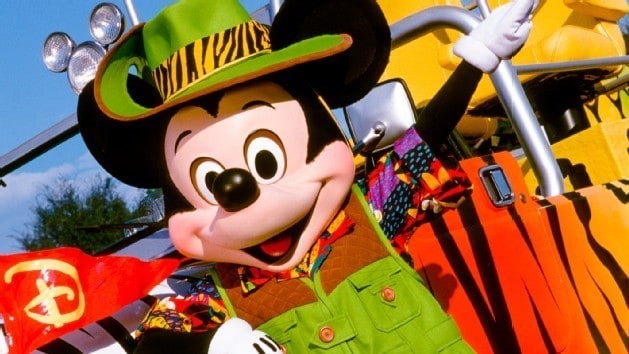 mickeys-jammin-jungle-parade-00